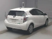 Цена авто Toyota Aqua с аукционов Японии, номер кузова NHP10, пробег 129 000, оценка 4