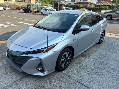 TOYOTA PRIUS PHV