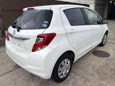 TOYOTA VITZ