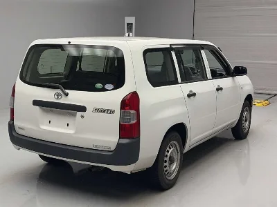 TOYOTA SUCCEED