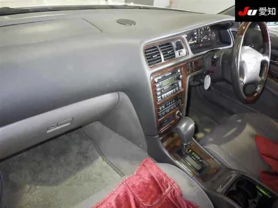 TOYOTA CRESTA