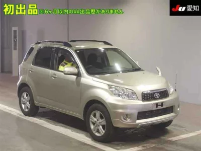TOYOTA RUSH