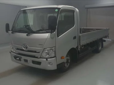 TOYOTA DYNA