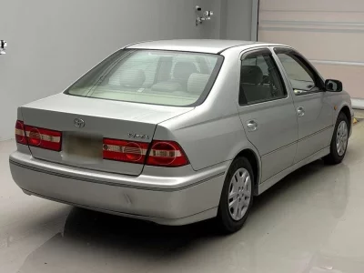 TOYOTA VISTA