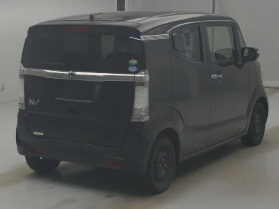 HONDA N BOX SLASH