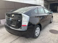 Цена авто Toyota Prius с аукционов Японии, номер кузова ZVW30, пробег 108 000, оценка 6