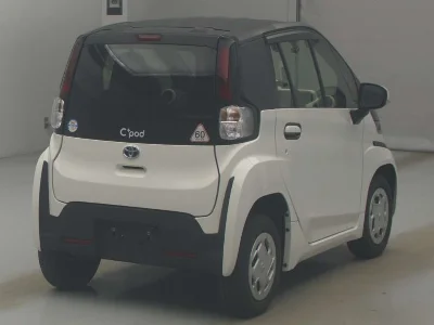 TOYOTA C+POD