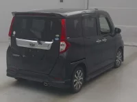 Цена авто Toyota Roomy с аукционов Японии, номер кузова M900A, пробег 93 000, оценка 8