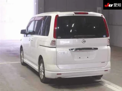NISSAN SERENA