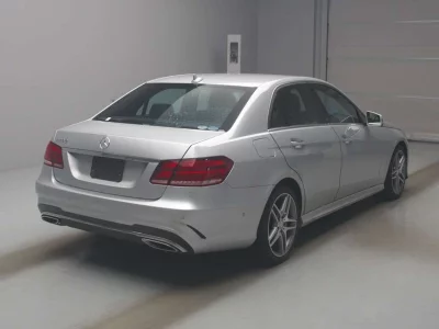 MERCEDES BENZ E CLASS