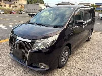 Цена авто Toyota Esquire с аукционов Японии, номер кузова ZWR80G, пробег 172 000, оценка 2