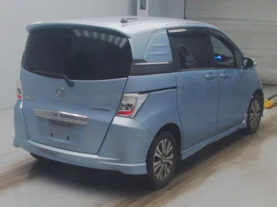 HONDA FREED SPIKE