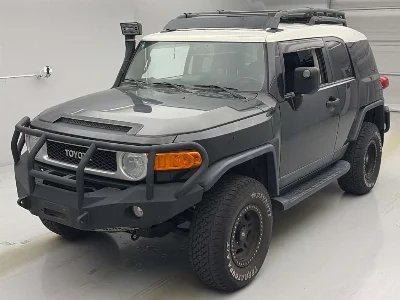 TOYOTA FJ CRUISER
