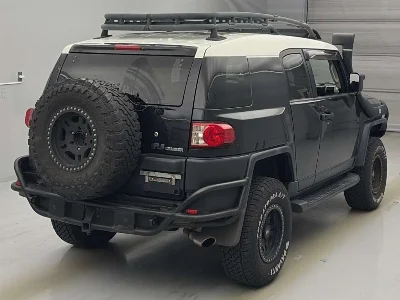 TOYOTA FJ CRUISER