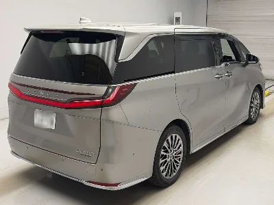 LEXUS LM