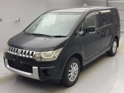 MITSUBISHI DELICA D5