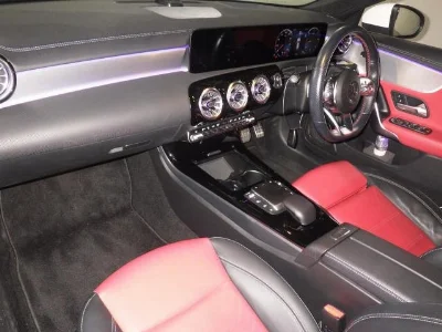 MERCEDES BENZ CLA SHOOTING BRAKE