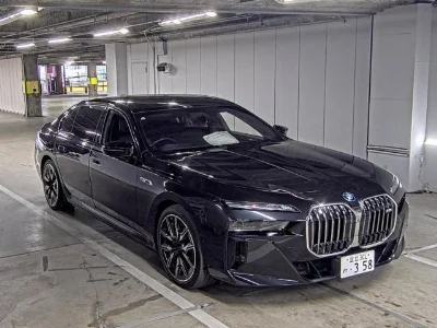 BMW I7