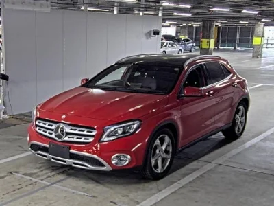 MERCEDES BENZ GLA