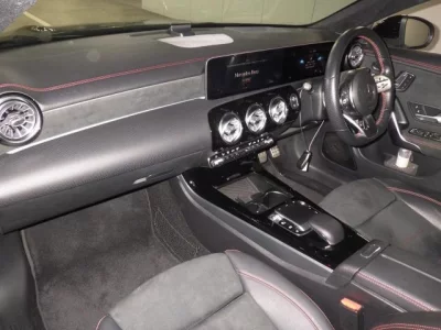 MERCEDES BENZ CLA