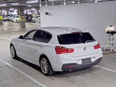 BMW 1 SERIES