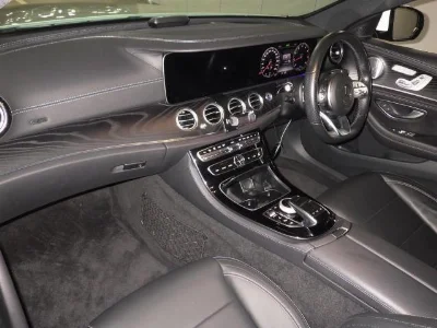 MERCEDES BENZ E CLASS