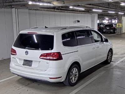 VOLKSWAGEN SHARAN