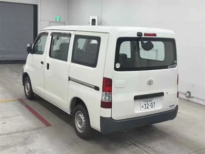 TOYOTA LITE ACE VAN