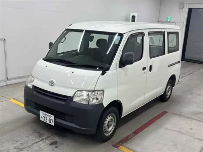 TOYOTA LITE ACE VAN