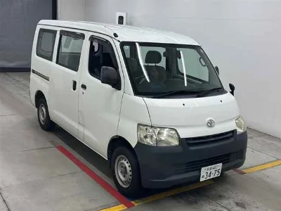 TOYOTA LITE ACE VAN