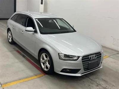 AUDI A4 AVANTE