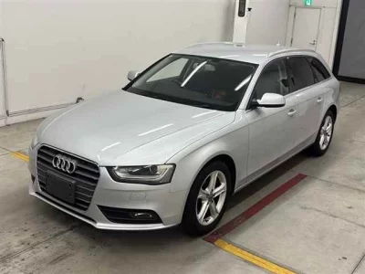 AUDI A4 AVANTE