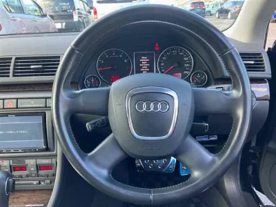 AUDI A4 AVANTE