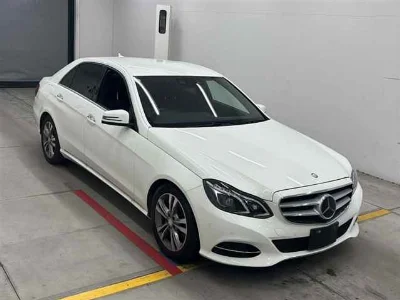 MERCEDES BENZ E CLASS