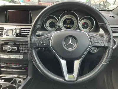 MERCEDES BENZ E CLASS