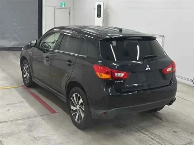 MITSUBISHI RVR