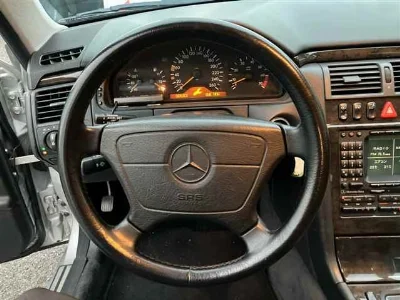 MERCEDES BENZ E CLASS