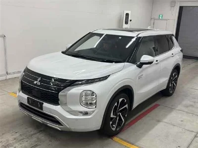 MITSUBISHI OUTLANDER PHEV