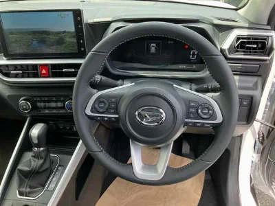 DAIHATSU ROCKY
