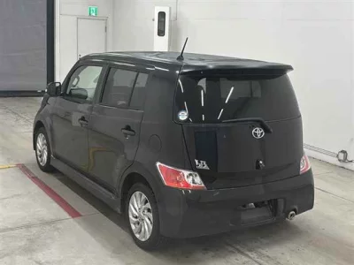 TOYOTA BB