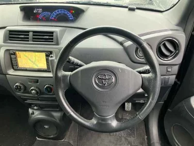 TOYOTA BB