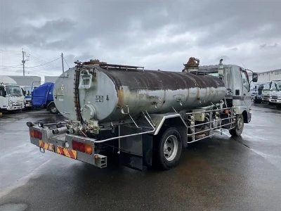 MITSUBISHI FUSO FIGHTER