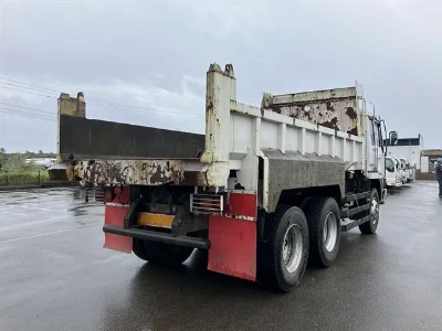 MITSUBISHI FUSO