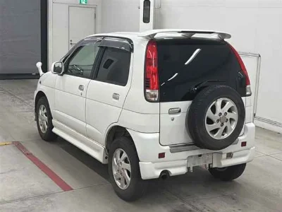 DAIHATSU TERIOS KID