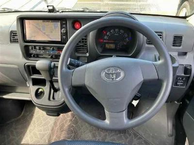 TOYOTA PIXIS VAN