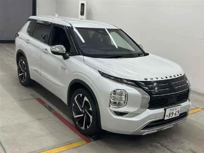 MITSUBISHI OUTLANDER PHEV