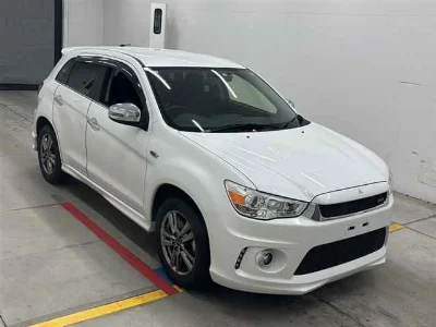 MITSUBISHI RVR