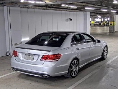 MERCEDES BENZ AMG E CLASS