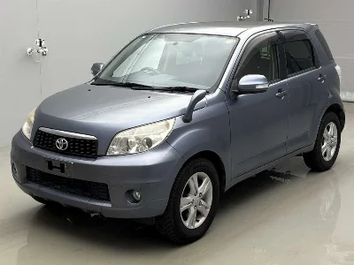 TOYOTA RUSH