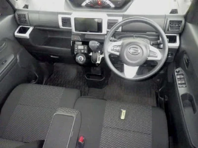 DAIHATSU WAKE